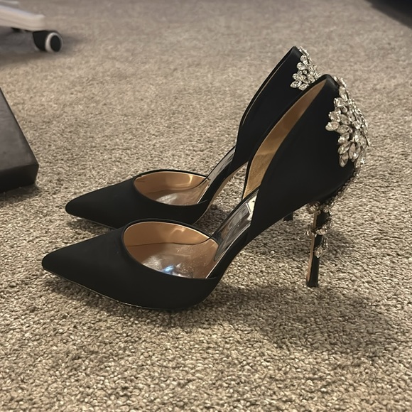 Badgley Mischka Pumps - Picture 4 of 5